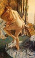 Después del baño 2 bailarina desnuda Edgar Degas